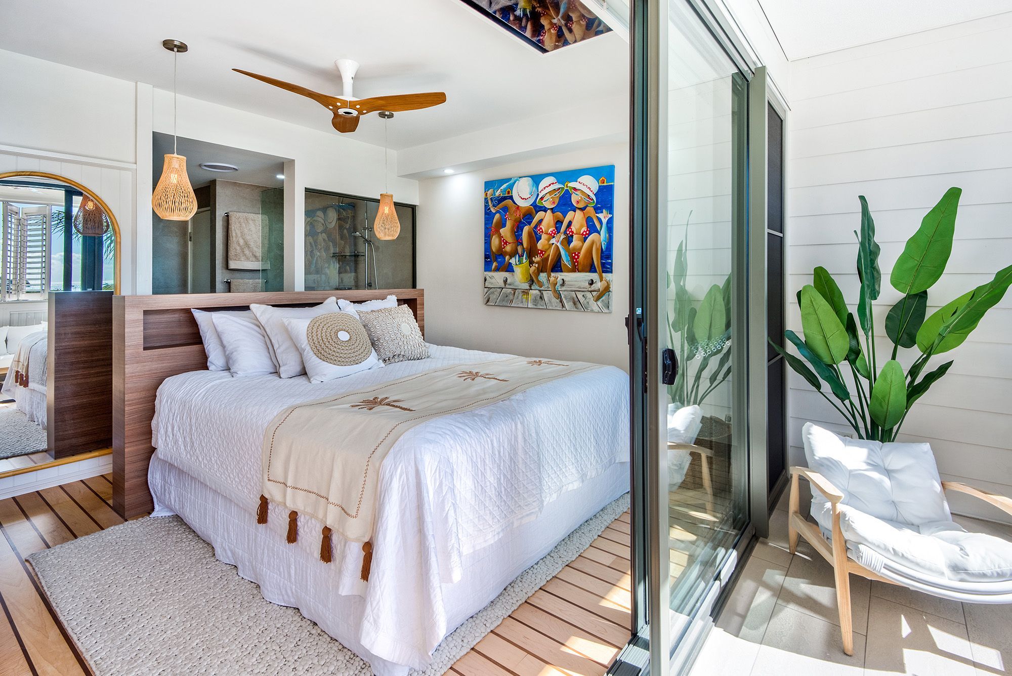 The Boathouse Apartments Airlie Beach - privately managed luxury 3 bedroom apartment