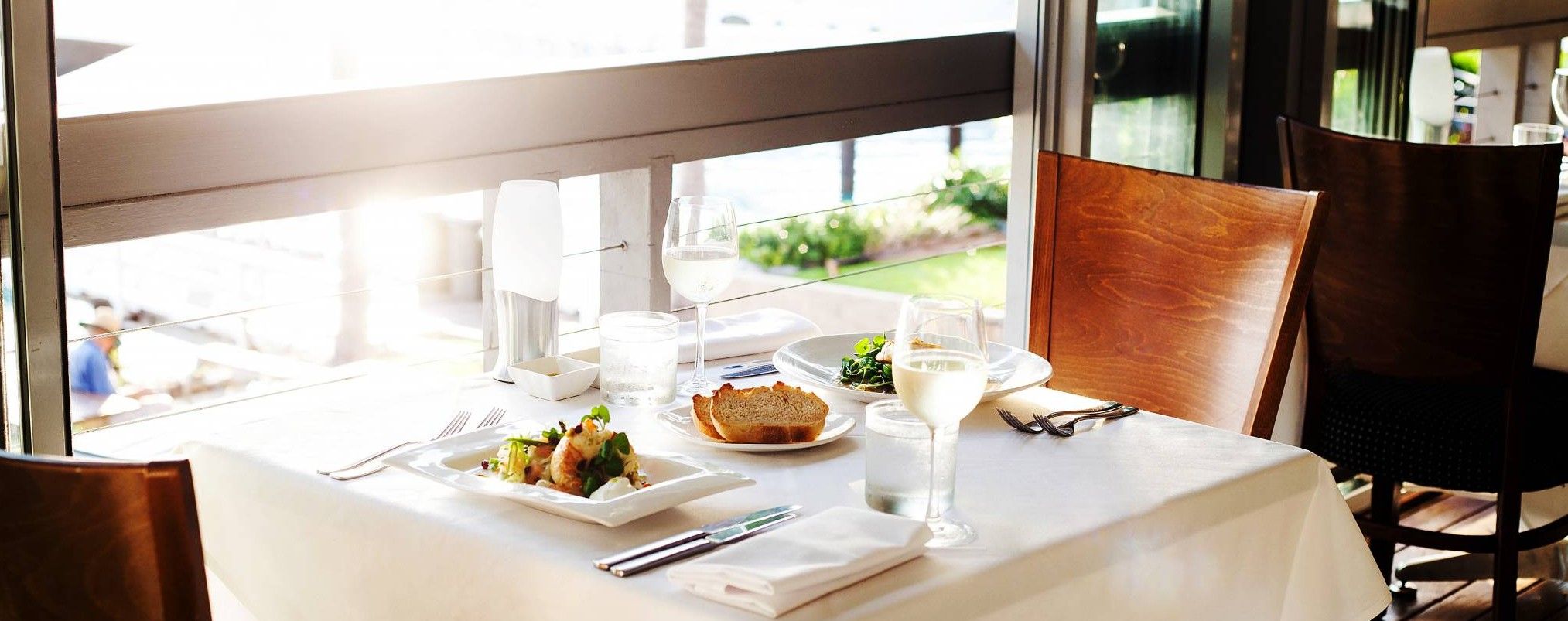 Mariners Seafood Restaurant Hamilton Island Whitsunday Holidays