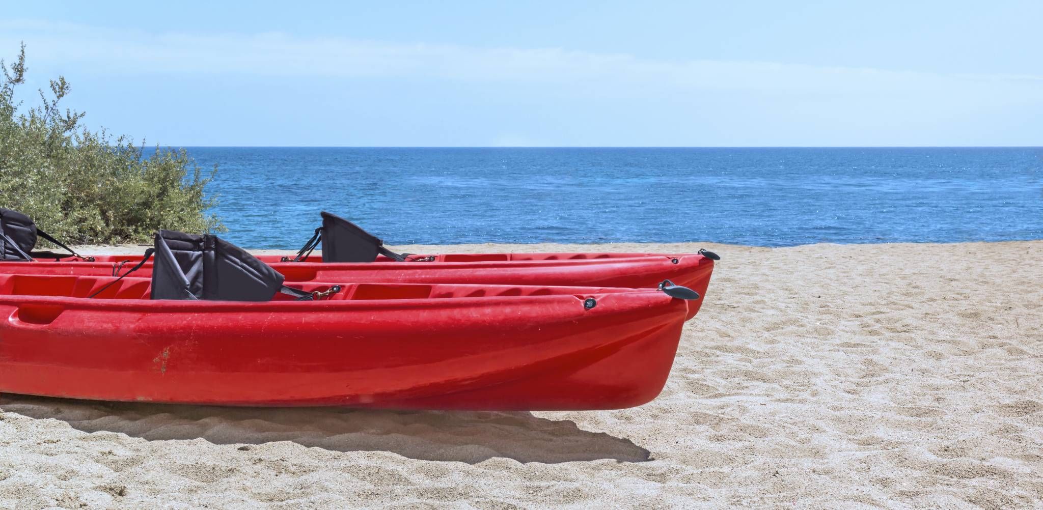Enjoy Sea Kayak Tours at Hamilton Island with Whitsunday Holidays