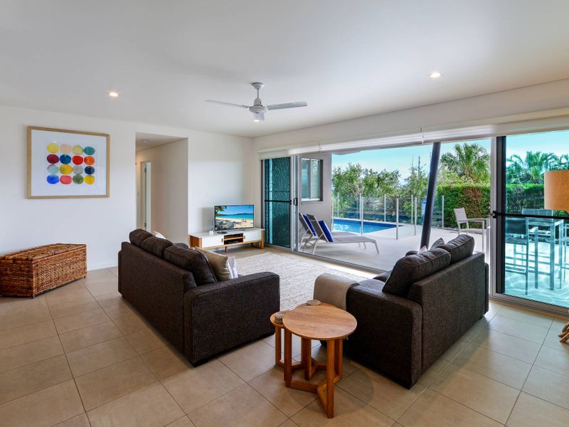 Peninsula 1 Hamilton Island Whitsunday Holidays